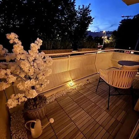 Stylish With Beautiful Balcony Apartamento Ingolstadt